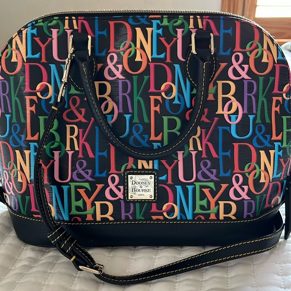Like New Dooney & Bourke